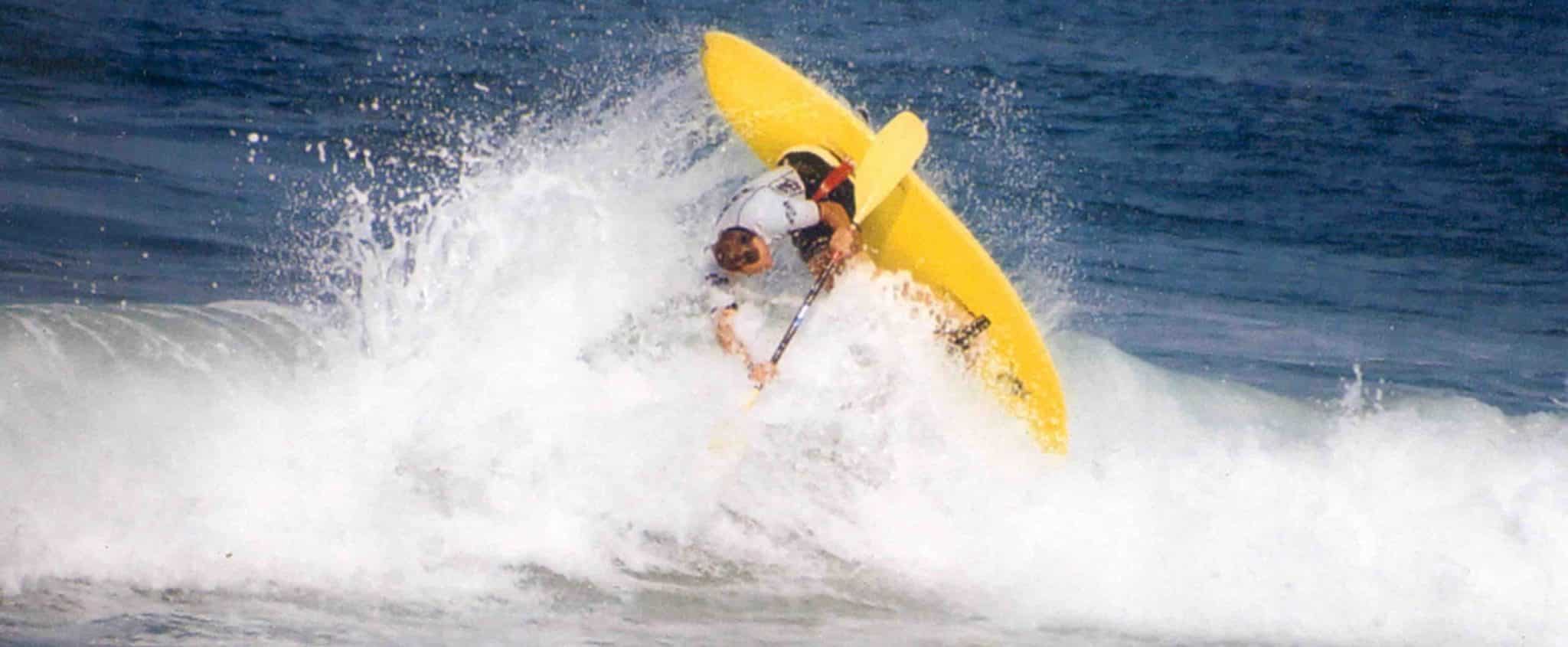 Comment surfer en kayak ?