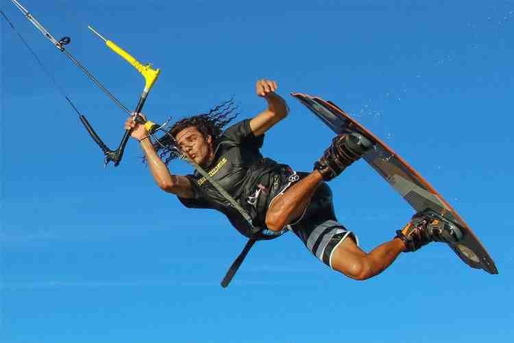 Comment se déroule un stage de kitesurf ?