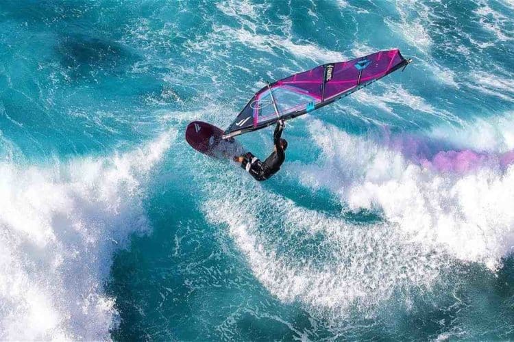 Où partir windsurf en janvier ?