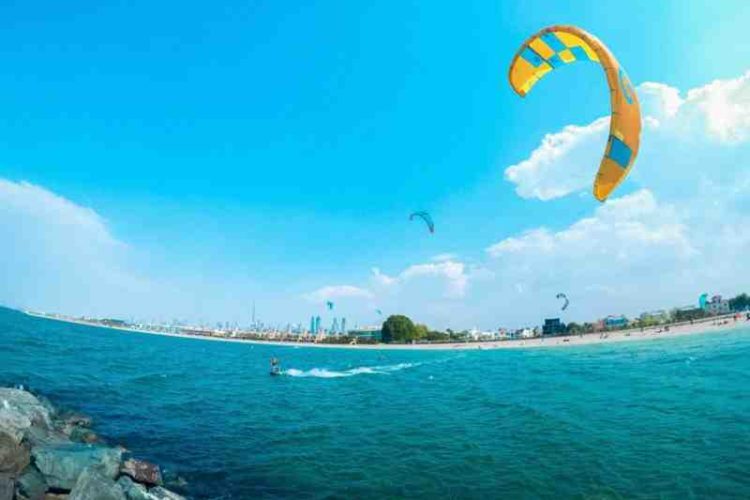 Quand faire du kite à Dubai ?