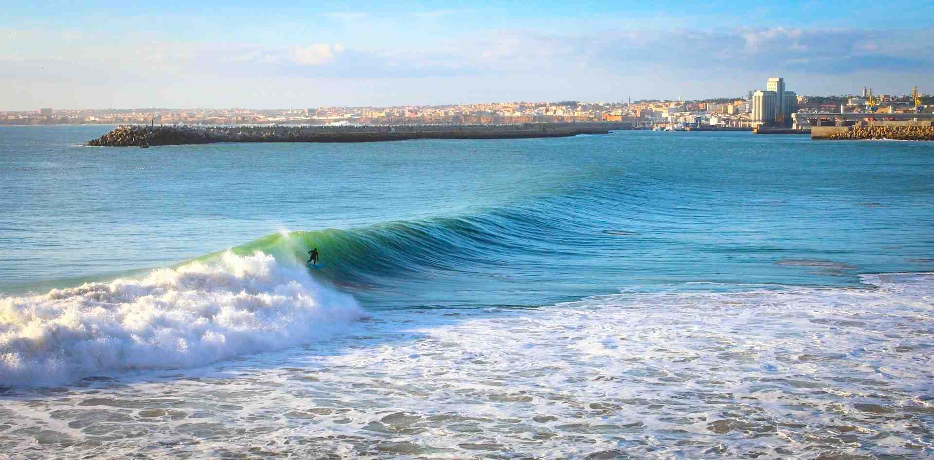 Où faire du surf à Lisbonne ?