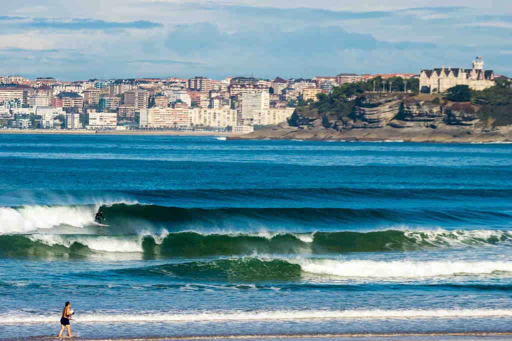 Où surfer en Europe en été ?