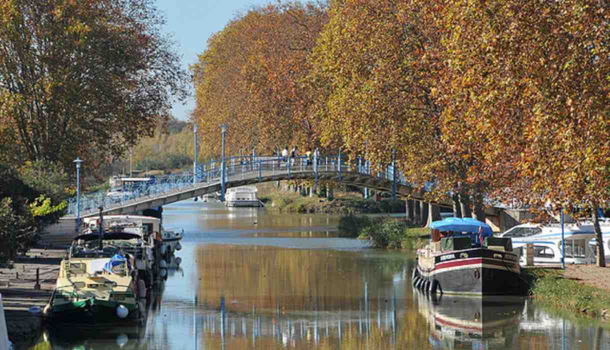 Où commence et où finit le canal du Midi ?